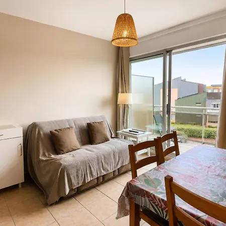 Апартаменты Au Pied De La - Balcon - Parking Курсёль-сюр-Мер