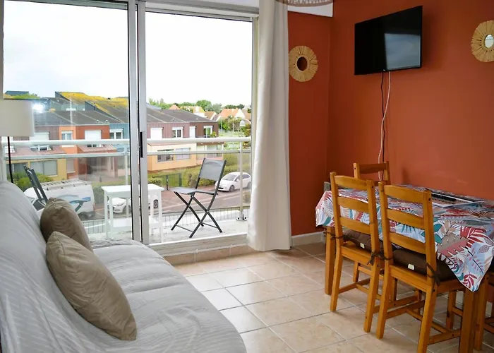 Au Pied De La - Balcon - Parking Apartament *